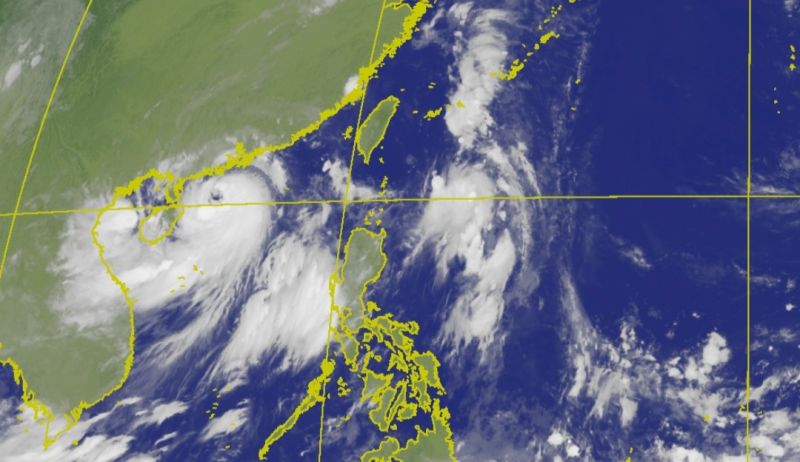 ▲泰利颱風今日可能轉為中颱，但對台灣影響不大，反而在週末又有新的一顆颱風蓄勢待發；近期民眾可先留意午後的大雷雨。（圖／翻攝中央氣象局官網）