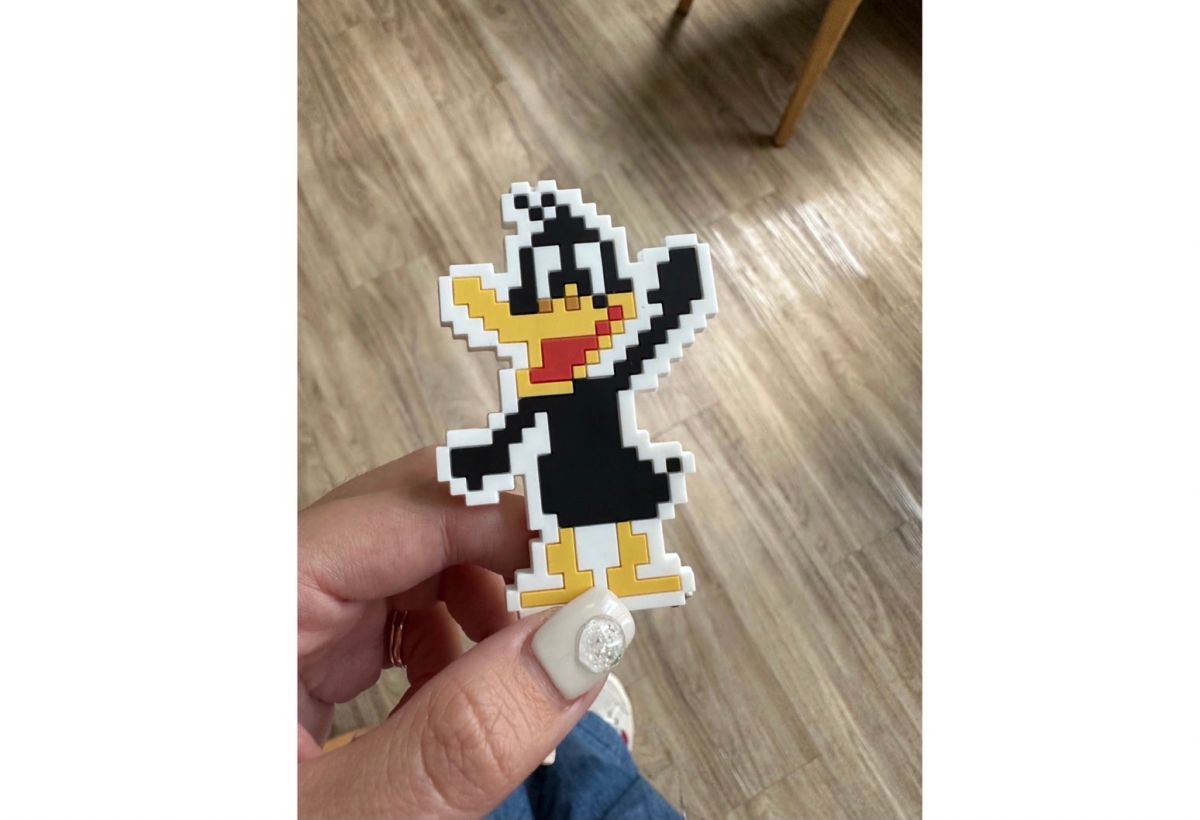 ▲POYA寶雅搭配印花集點加價，就能兌換「多角色勾勾磁鐵」，在網上引起一番熱烈討論。(圖/翻攝dcard)