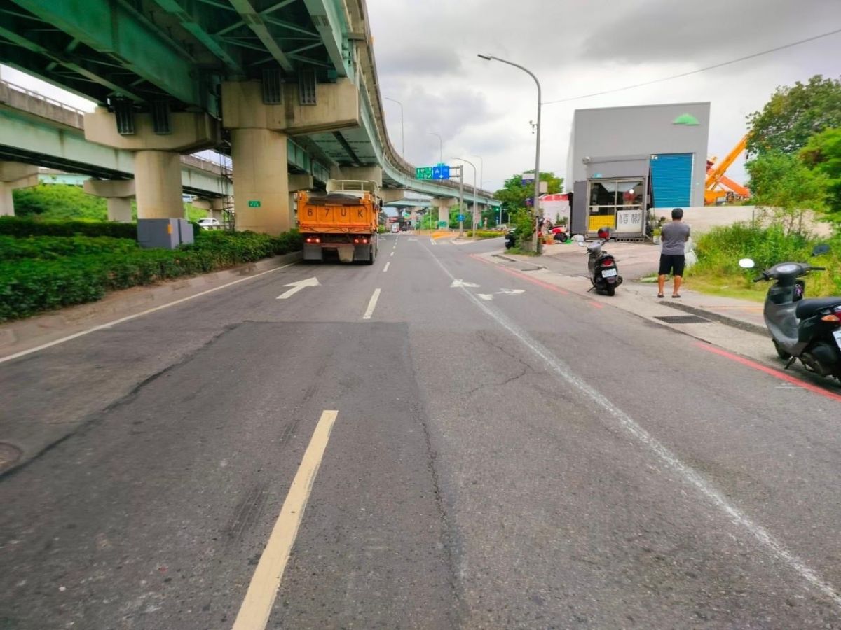 ▲新北市政府養工處將於五股區中興路進行慢車道銑鋪，屆時中興路3段慢車道將全線封閉。（圖 ／新北市政府養工處提供）