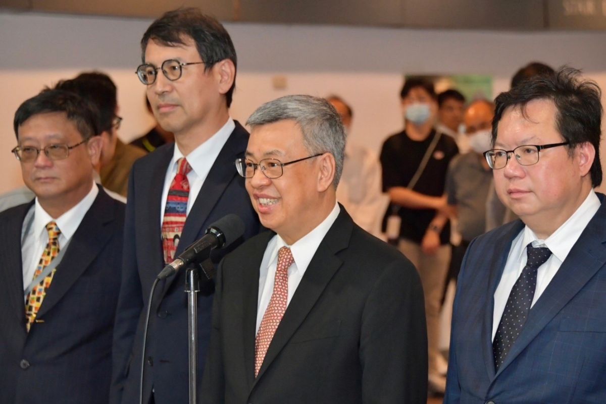 ▲陳建仁於臉書宣傳，青安貸款大升級將在明日上路。（圖／行政院提供）