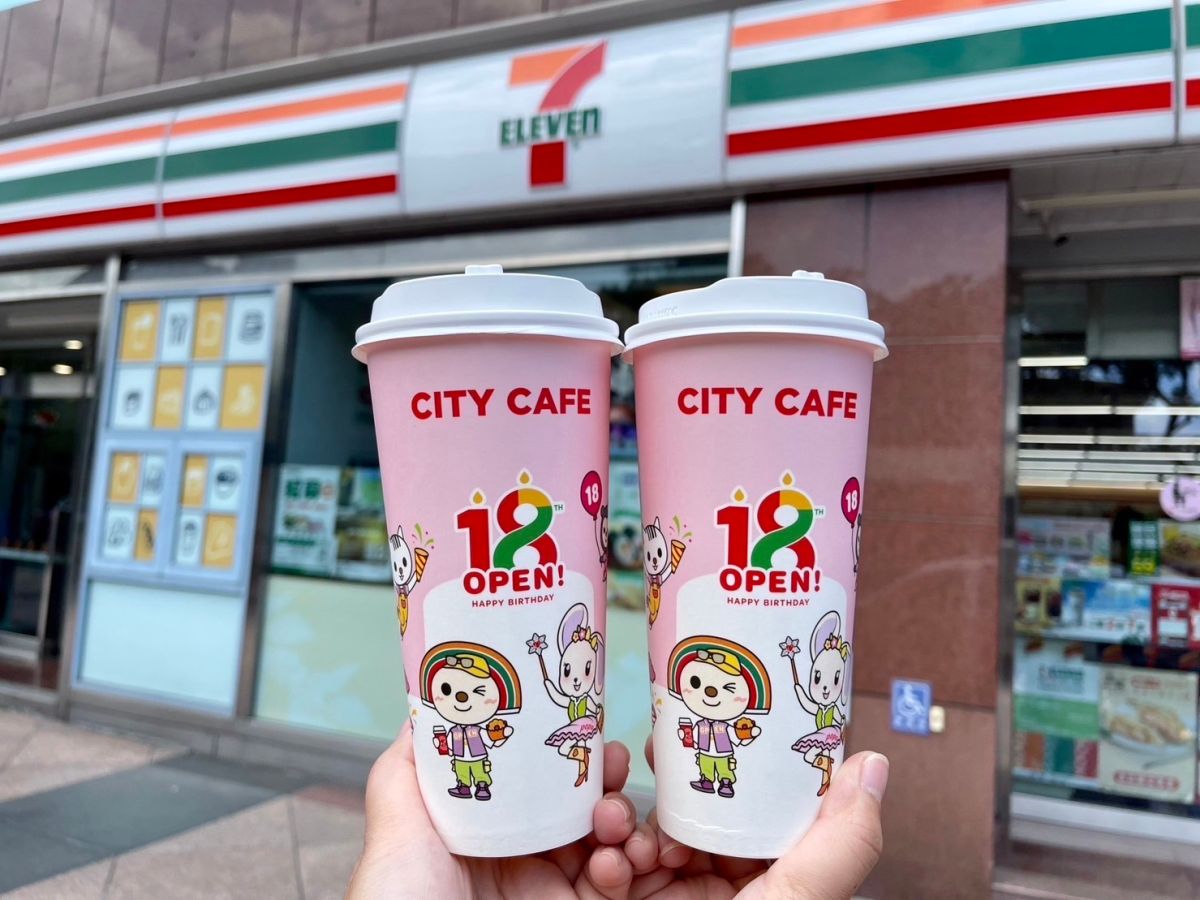 ▲7-11父親節專屬優惠，濃萃美式28杯、濃萃拿鐵22杯通通888元。（圖／7-11提供）