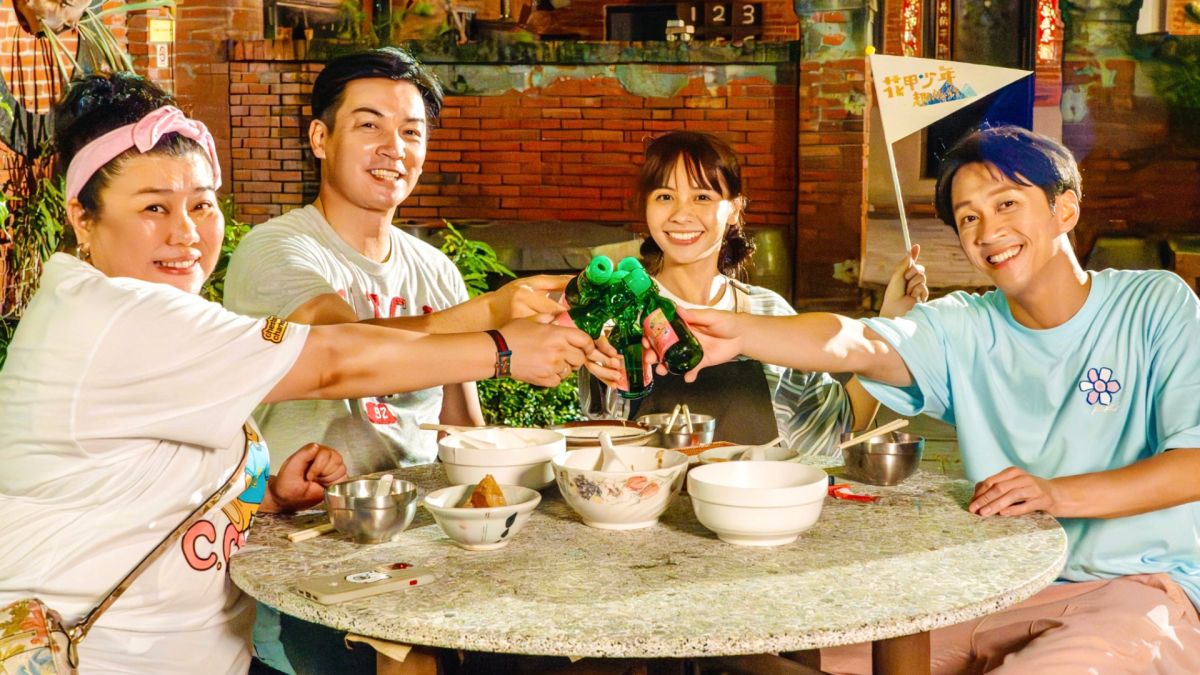 ▲林美秀（左起）、伊正、黃姵嘉、陳漢典在節目成為旅伴，結果陳漢典端出苗栗道地客家菜，讓伊正忍不住淚崩，回想起已故媽媽的種種點滴。（圖／東森綜合提供）