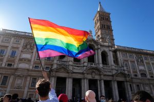 義大利力推新法！打擊海外代孕　加強限制同性伴侶擁有子女
