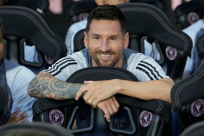 ▲球王梅西(Lionel Messi)加盟邁阿密卻傳出緋聞。（圖／美聯社／達志影像）