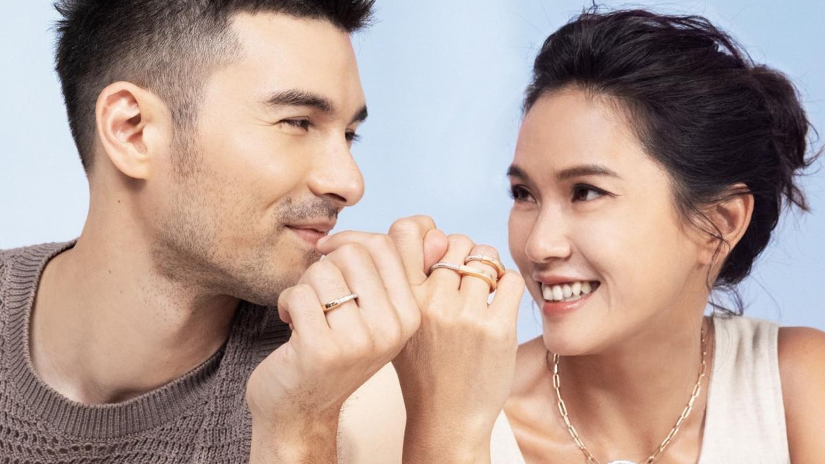 ▲鳳小岳（左）情人節難得和正妹老婆洪喆君合體。（圖／鳳小岳臉書）