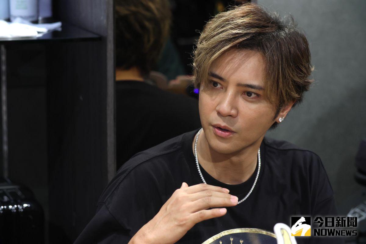 ▲羅志祥提到發現媽媽、經紀人雙雙有異樣，才知道媽媽住院了。（圖／記者陳明中攝）