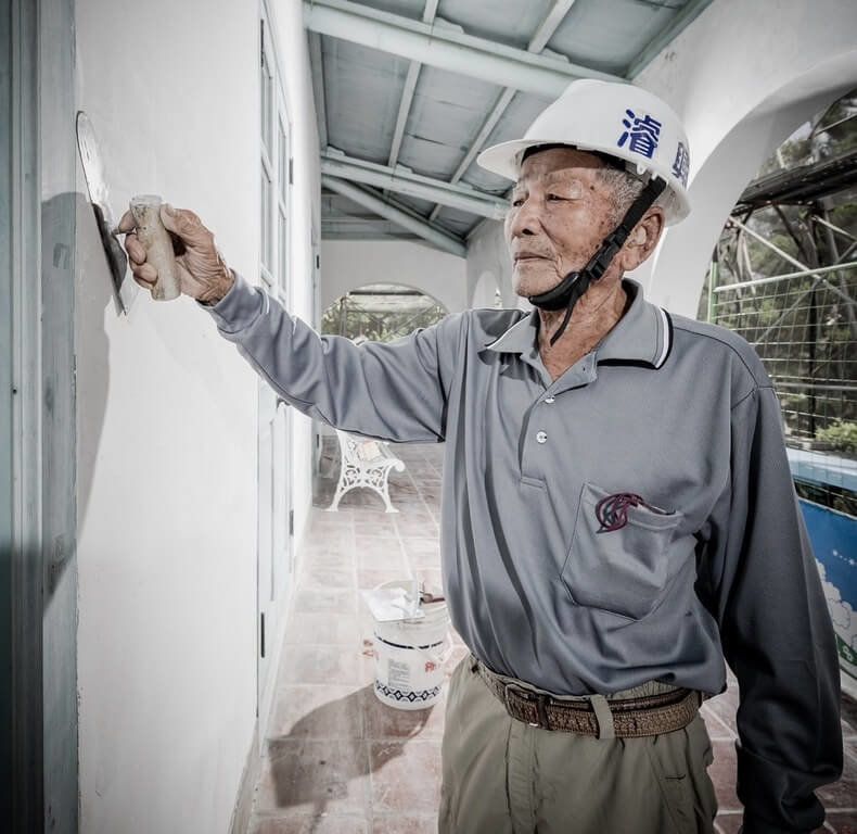 ▲重要文化資產保存技術「土水修造技術」保存者蘇清良（圖）於20日辭世，享壽89歲，文化部表示將呈請總統明令褒揚。（圖／文化部提供）