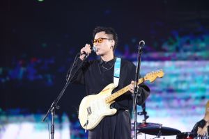 許鈞、白安在超犀利趴上合作。(圖/相信音樂提供) ▲許鈞、白安在超犀利趴上合作。(圖/相信音樂提供)