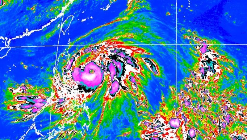 ▲杜蘇芮颱風路徑還有多不確定性，究竟會登陸台灣或閃過台灣，目前主要有4個變數正在影響。（圖／翻攝中央氣象局官網）