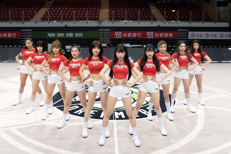 ▲Formosa Sexy於去年2022年底推出首支單曲〈Sexy Beast〉成為P.LEAGUE+職籃聯盟中首個推出單曲的職籃啦啦隊。(圖/夢想家娛樂提供)