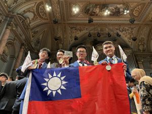 台灣小將化學奧林匹亞摘3金1銀、國際排第3　金牌選手地理也在行
