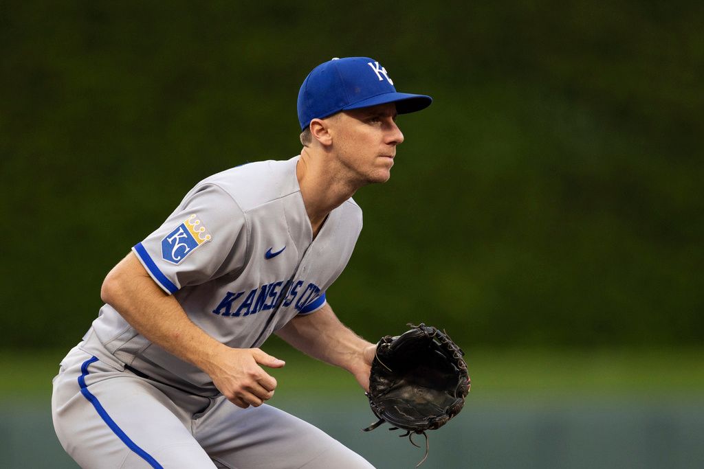 ▲Matt Duffy在接球時球直接穿過手套，成為了一次失誤，他因此受到球迷指責。（圖／美聯社／達志影像）