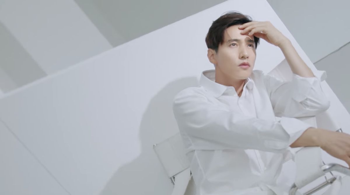 ▲近日有韓國網友透露，他在烹飪課上遇到元斌，元斌整個人看起來超凍齡，散發出滿滿少年感，絲毫沒有中年男子的樣貌。（圖／翻攝自YouTube頻道「인셀덤 INCELLDERM」）