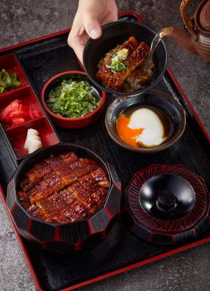 夏季「土用丑日」吃鰻魚飯補元氣!5家餐廳最俗209元 爽吃買1送1 ▲「夢幻鰻魚桶飯3+1吃」單人458元、雙人788元。(圖/大江戶町鰻屋提供)