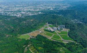 ▲銳宇新案THE MANOR，坐擁39萬坪綠地，是中台灣罕見管家服務健康別墅型社區。（圖／銳宇提供）