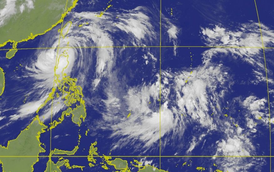 ▲在杜蘇芮颱風後方、菲律賓東方海面目前有熱帶擾動在發展，未來有非常高的機率生成今年第6號颱風「卡努」。（圖／翻攝中央氣象局官網）