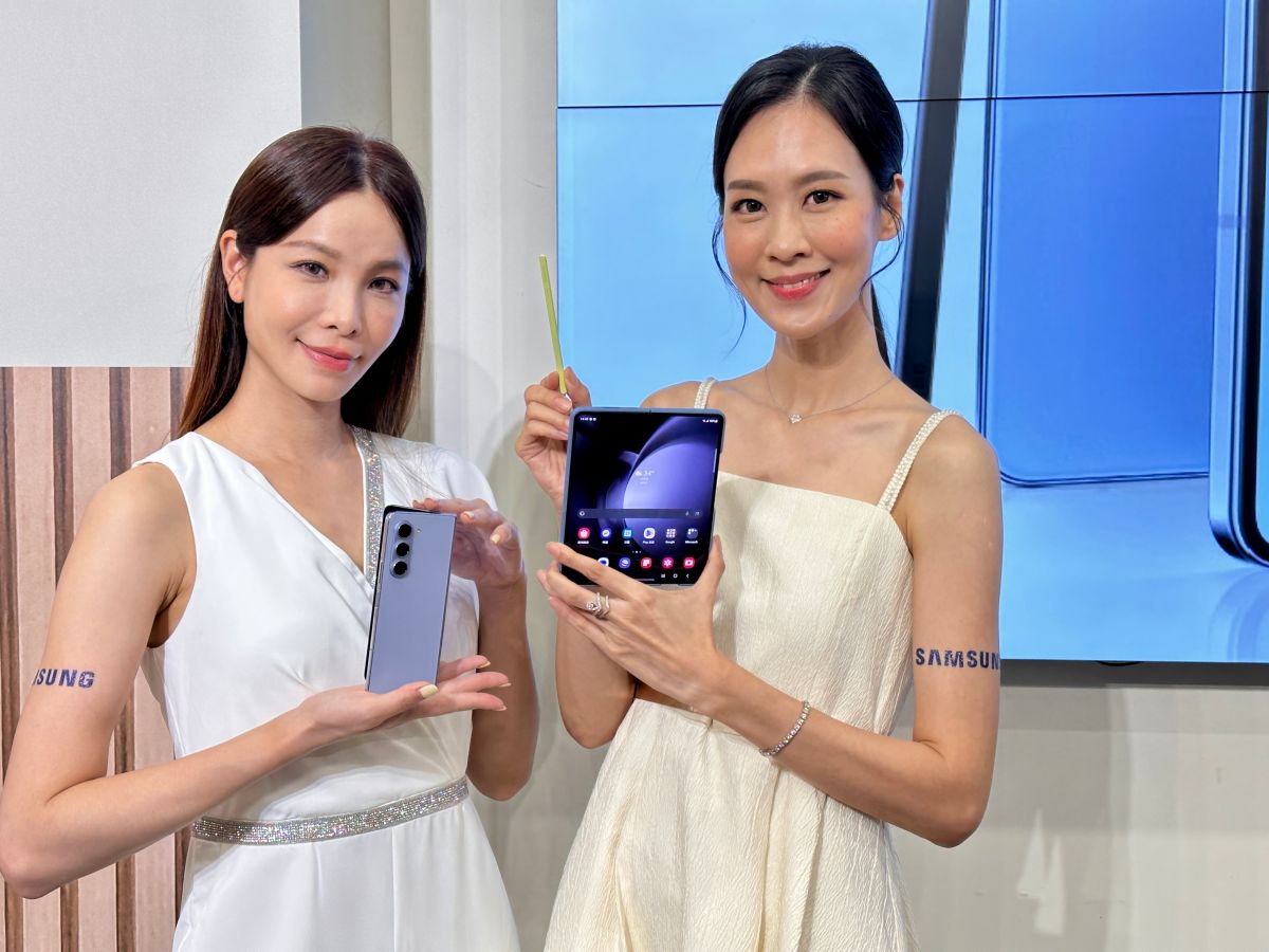 ▲三星Galaxy Z Flip 5、Z Fold 5 台灣預計8/3公布上市計劃，科技達人認為Flip 5封面螢幕更新有感，Fold 5 又更加輕巧，但 S Pen卻依舊無法收納到機身內，有點可惜。（圖／周淑萍攝）