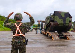 杜蘇芮來勢洶洶！海軍：兩棲突擊車、抽水機南台防災超前部署

