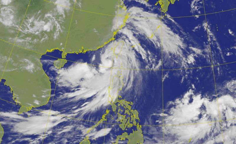 ▲杜蘇芮颱風今（27）日對台灣影響最為劇烈，28日各縣市是否會放颱風假，全台停班停課最新通知一次看。（圖／中央氣象局）