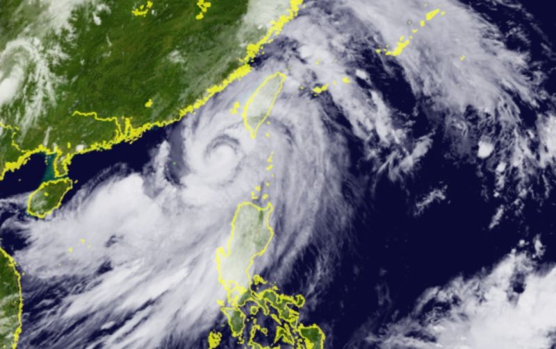 ▲杜蘇芮颱風今日影響台灣天氣最劇烈，中央氣象局持續發布海上和陸上警報。（圖／翻攝中央氣象局官網）