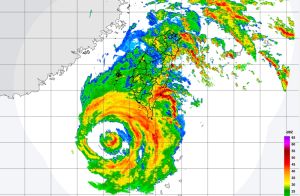 杜蘇芮颱風「結構重整中」！風雨最大時間點到了　明下午解除警報
