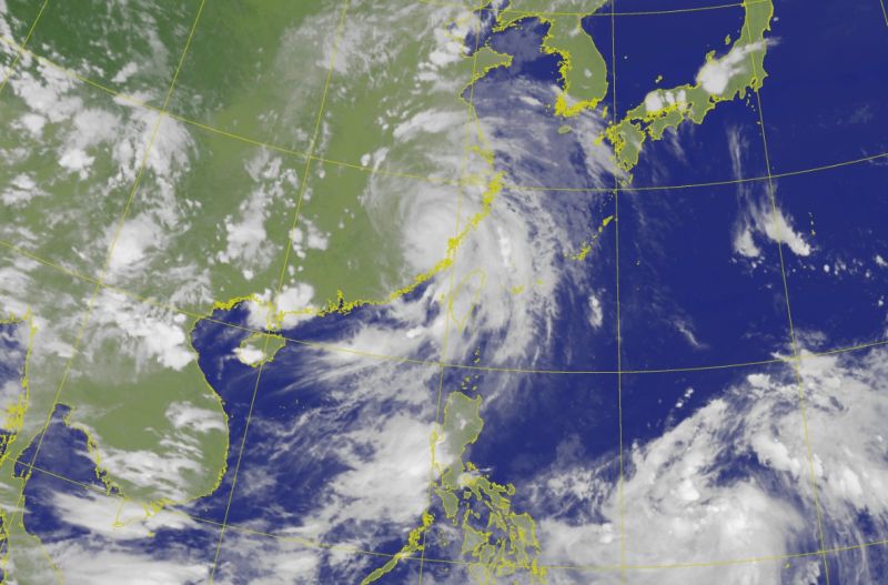 ▲杜蘇芮颱風逐漸遠離台灣，氣象局宣佈於17時30分解除海陸警報。（圖／中央氣象局官網）