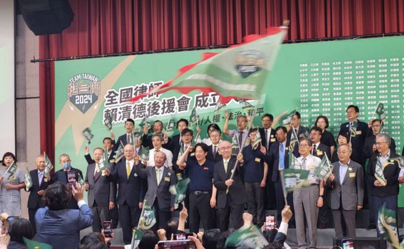 ▲全國律師信賴台灣後援會成立，逾250名律師到場力挺。（圖／陳佩君攝，2023.07.29）
