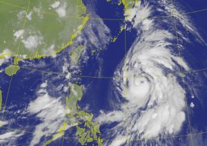 卡努颱風增強加速了！下周這兩天「最靠近台灣」：不來也會狂下雨
