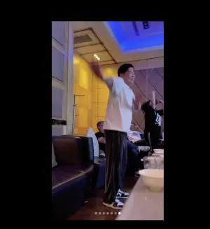▲宇珊PO出曾國城在KTV大跳歌曲〈愛你〉的舞蹈片段。（圖／翻攝自宇珊IG）