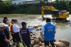 新竹關西爆最嚴重水污染　洪申翰轟楊文科「整整52天沒清除」

