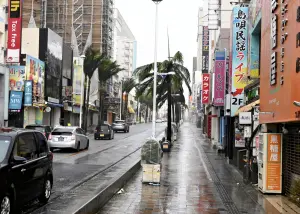 近1/3家庭停電！卡努襲沖繩　威力讓居民、遊客都震驚
