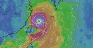 ▲卡努颱風對台灣北端和南端沿海帶來極強的風力，民眾務必特別小心。（圖／翻攝NCDR）