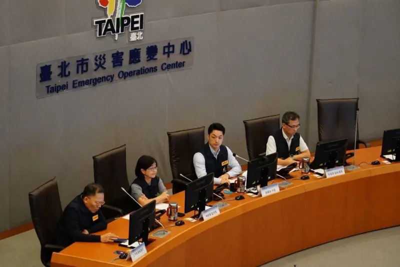 ▲台北市長蔣萬安主持颱風應變中心工作會議。（圖／北市府提供）