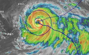 卡努颱風「剛靠近台灣就落跑」！為何變慢速又北轉　吳德榮揭奧秘
