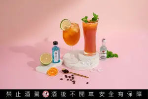 ▲7-11氣泡雞尾酒新上市，限時買2送2。（圖／記者鍾怡婷攝）