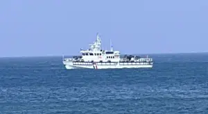 卡努過境馬公鎖港傳意外！業者帶遊客下海玩SUP　9人遭沖走失聯
