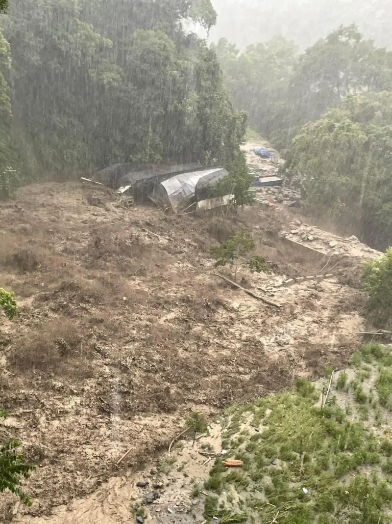 ▲暴雨重創南投仁愛鄉。（圖／南投縣仁愛鄉都達國民小學）