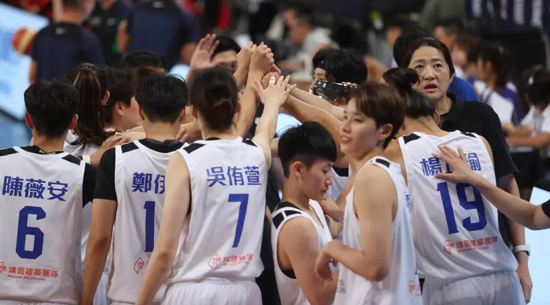 ▲中華籃擊敗伊朗，戰績兩勝一敗，與韓國並列第二。籃協提供