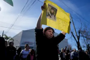 女童遭搶被打死震撼阿根廷　總統參選人暫停競選
