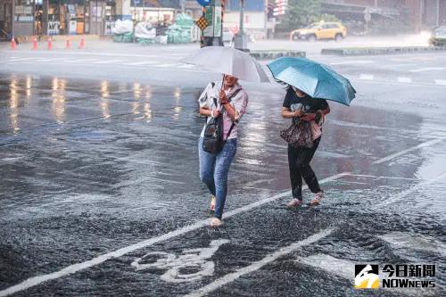 颱風艾維尼最快「今晚8點生成」！恐影響梅雨鋒面　豪雨連2天襲台
