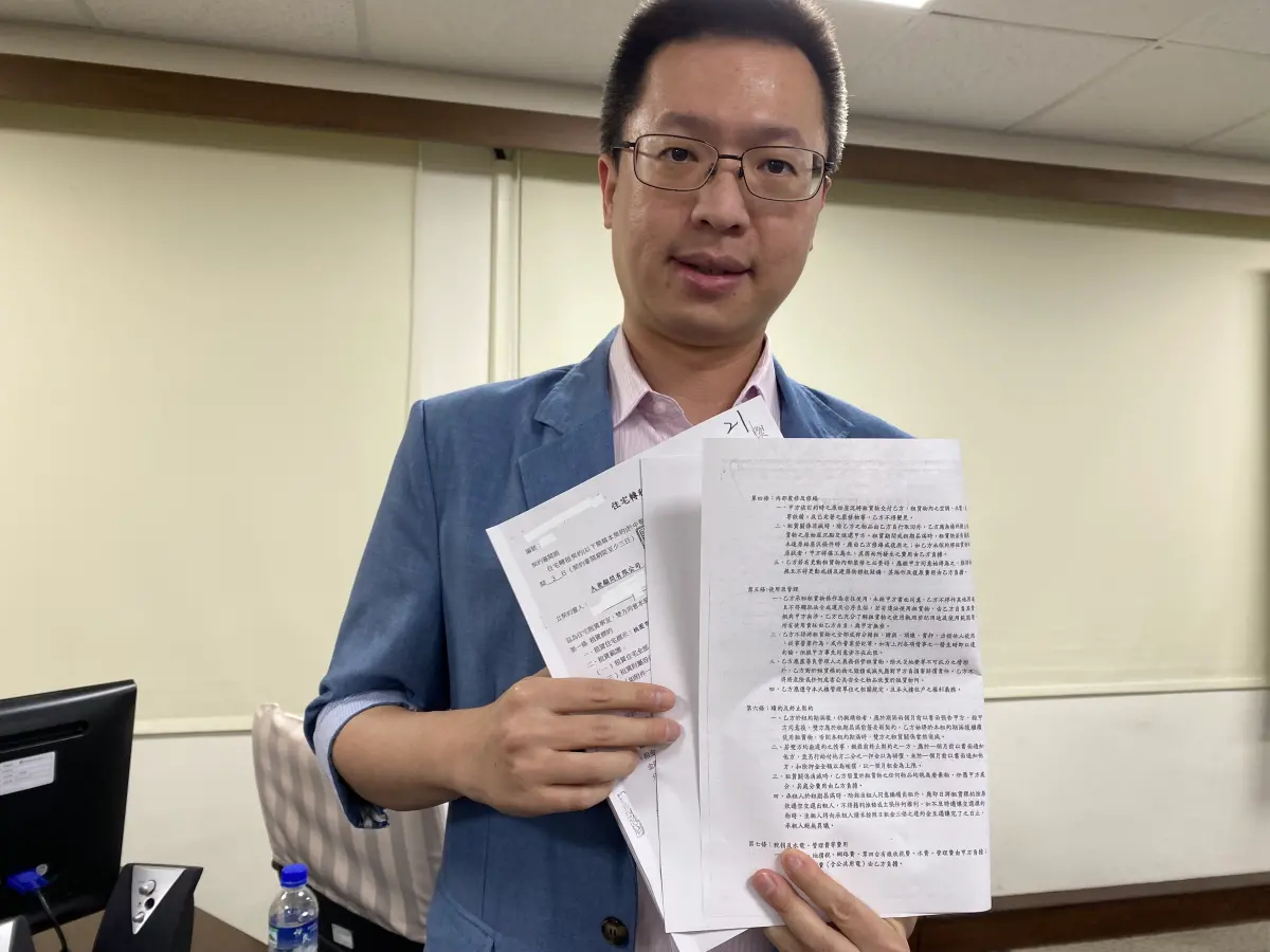 ▲消保處諮議陳世元指出，此次稽查全國市占率最高25家包租業，發現契約整體不合格率為29.2%，違規內容包含要求2000元以下修繕費由租客負擔等。（圖／記者徐銘穗攝）