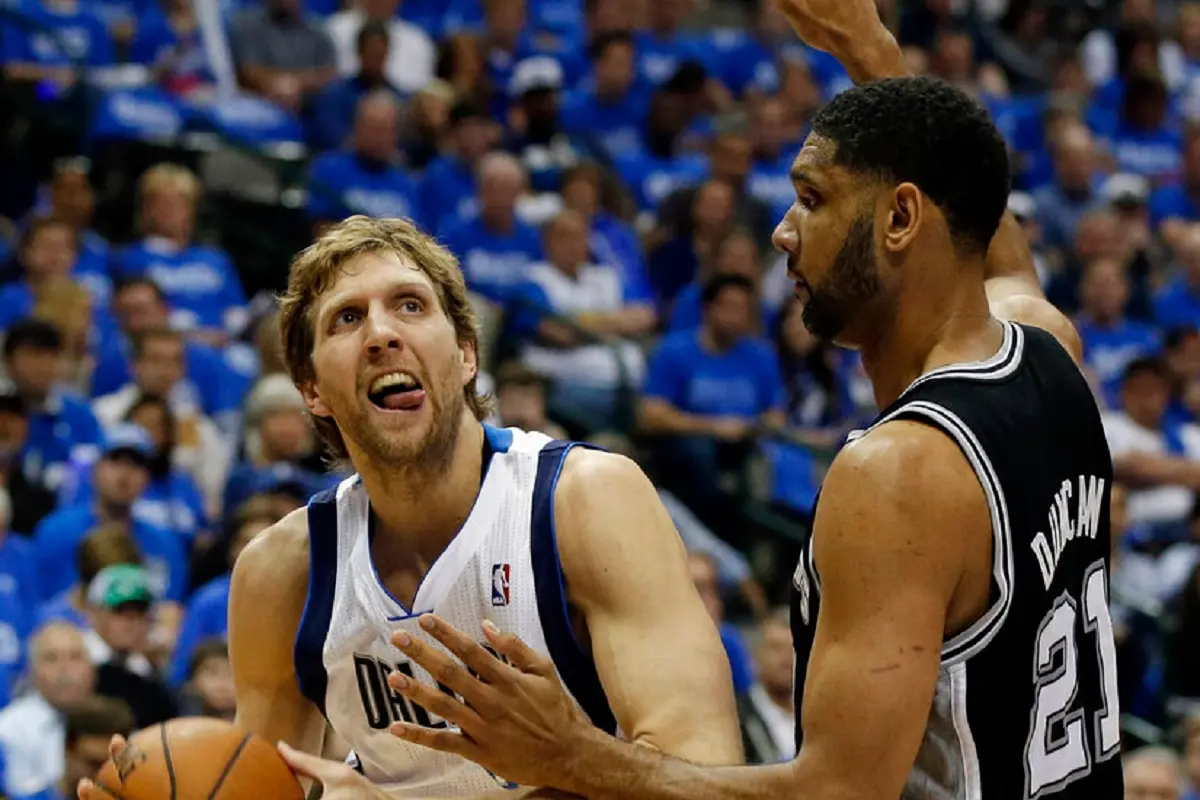 ▲Dirk Nowitzki和Tim Duncan頂尖大前鋒的對決是屬於牛馬大戰中的美好回憶。（圖／美聯社／達志影像）