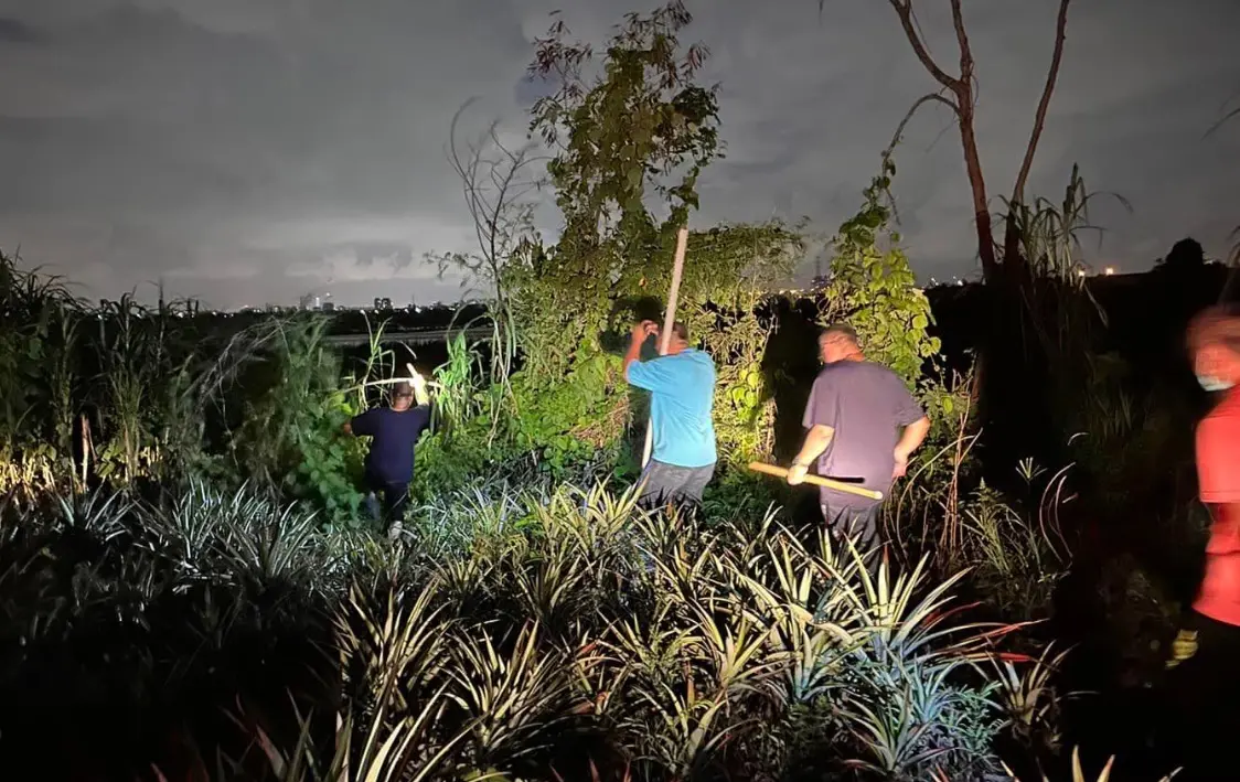 ▲陳男11日稱出門上班隨即失聯2天，經搜救人員徹夜搜尋，於今早被發現陳屍高屏溪沿岸。（圖／翻攝畫議員洪宗麒臉書）  