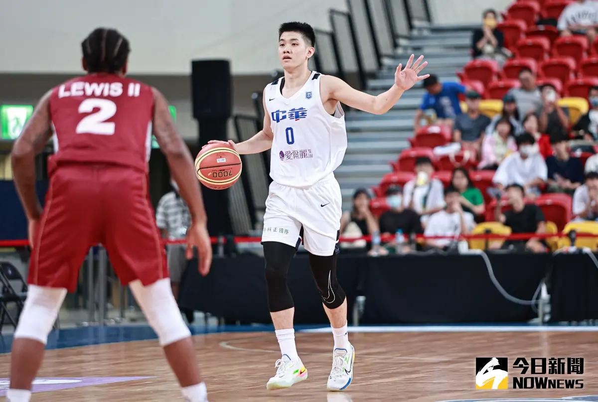 ▲中華男籃後衛林庭謙在CBA表現亮眼，NBA退役球星Stephon Marbury讚他非常聰明，十分看好他的未來。（圖／記者葉政勳攝，資料照）