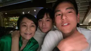 ▲Oscar(中)是張艾嘉兒子。(圖 / mroscarwang IG) ▲Oscar(中)是張艾嘉兒子。(圖 / mroscarwang IG)