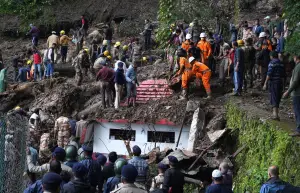 印度北部連日暴雨成災　近50人罹難
