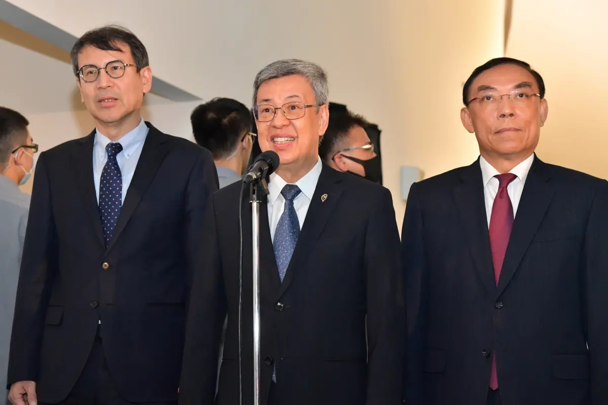 ▲科技執法惹民怨挨轟搶錢，陳建仁於行政院會說明，僅佔整體取締數6.8％，相較於去年同期更減少753件。（圖／行政院提供）