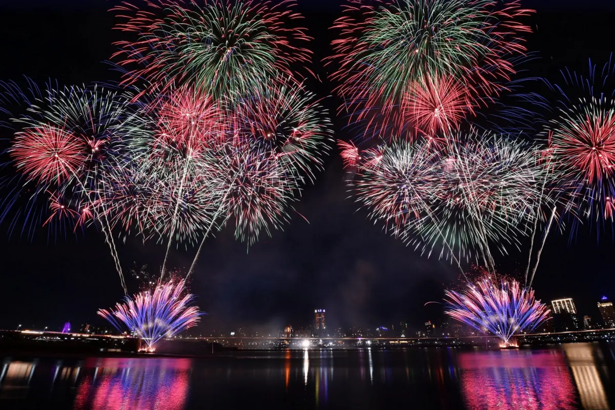 ▲除大稻埕煙火之外，觀傳局也宣布最後一日將有演唱會。（圖／翻攝大稻埕夏日節官網）