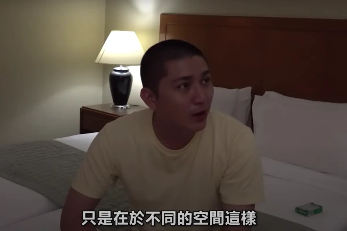 ▲馬來西亞的知名玄學YouTuber昆蟲，日前前往泰國親身入住「猛鬼酒店」，並將過程自拍放到YouTube頻道上，引發討論。（圖／翻攝自「昆蟲InsectAngTV」的YouTube）