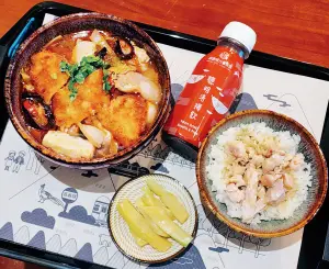 「林聰明沙鍋魚頭」此次插旗桃園國際機場,推出經典的沙鍋菜、超人氣火雞肉飯,還有沙鍋魚排等料理。(圖/林聰明沙鍋魚頭提供) ▲「林聰明沙鍋魚頭」此次插旗桃園國際機場,推出經典的沙鍋菜、超人氣火雞肉飯,還有沙鍋魚排等料理。(圖/林聰明沙鍋魚頭提供)